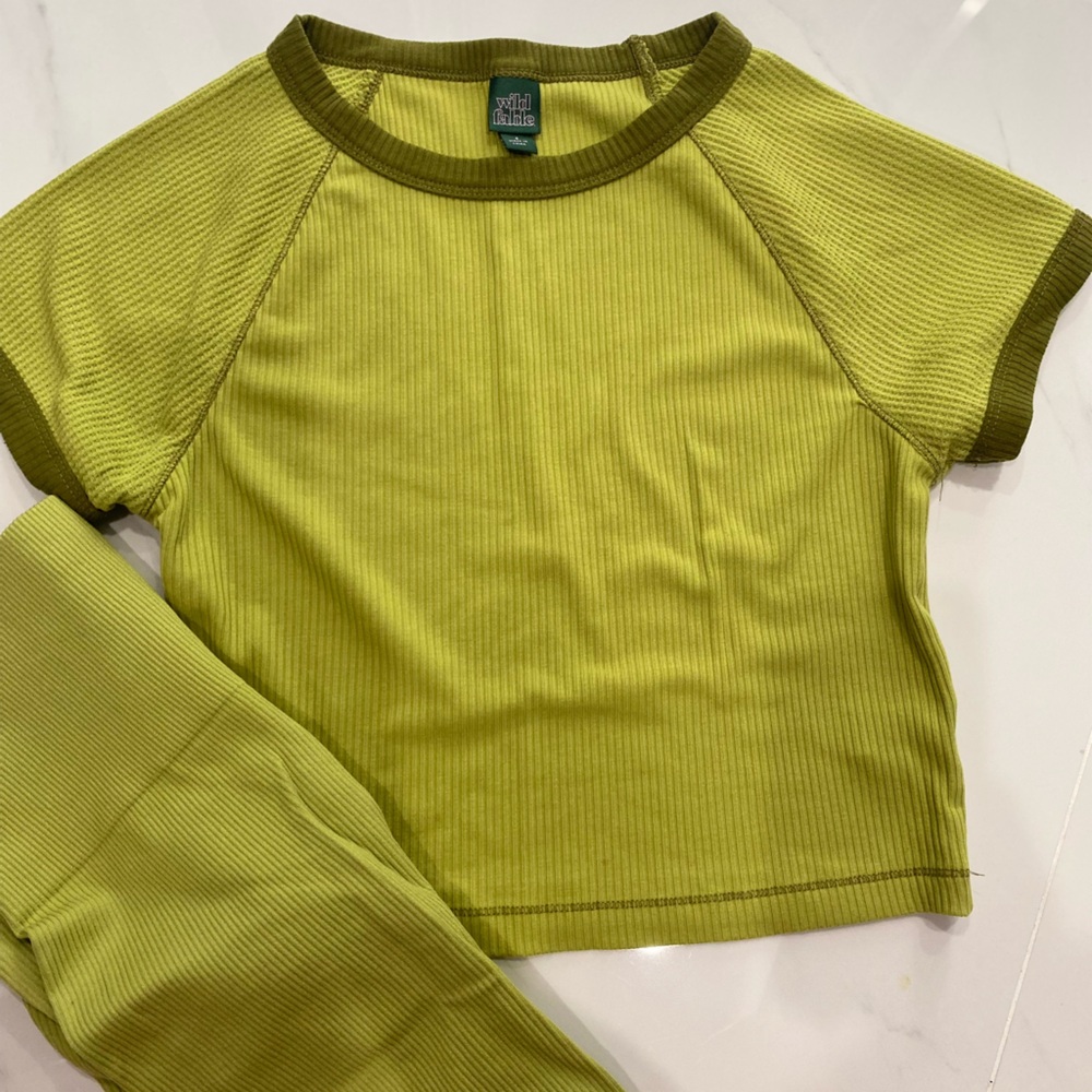 Light Green Ribbed Top and Ribbed Biker Shorts set 💚 - Picture 2 of 5